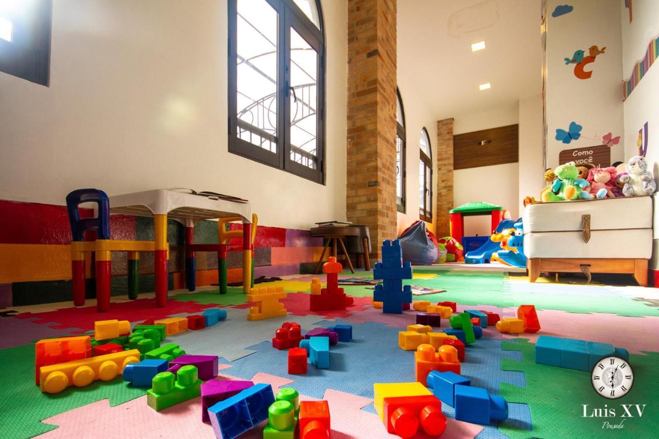 Pousada Luis XV Campos do Jordão Екстериор снимка A nursery in Spain